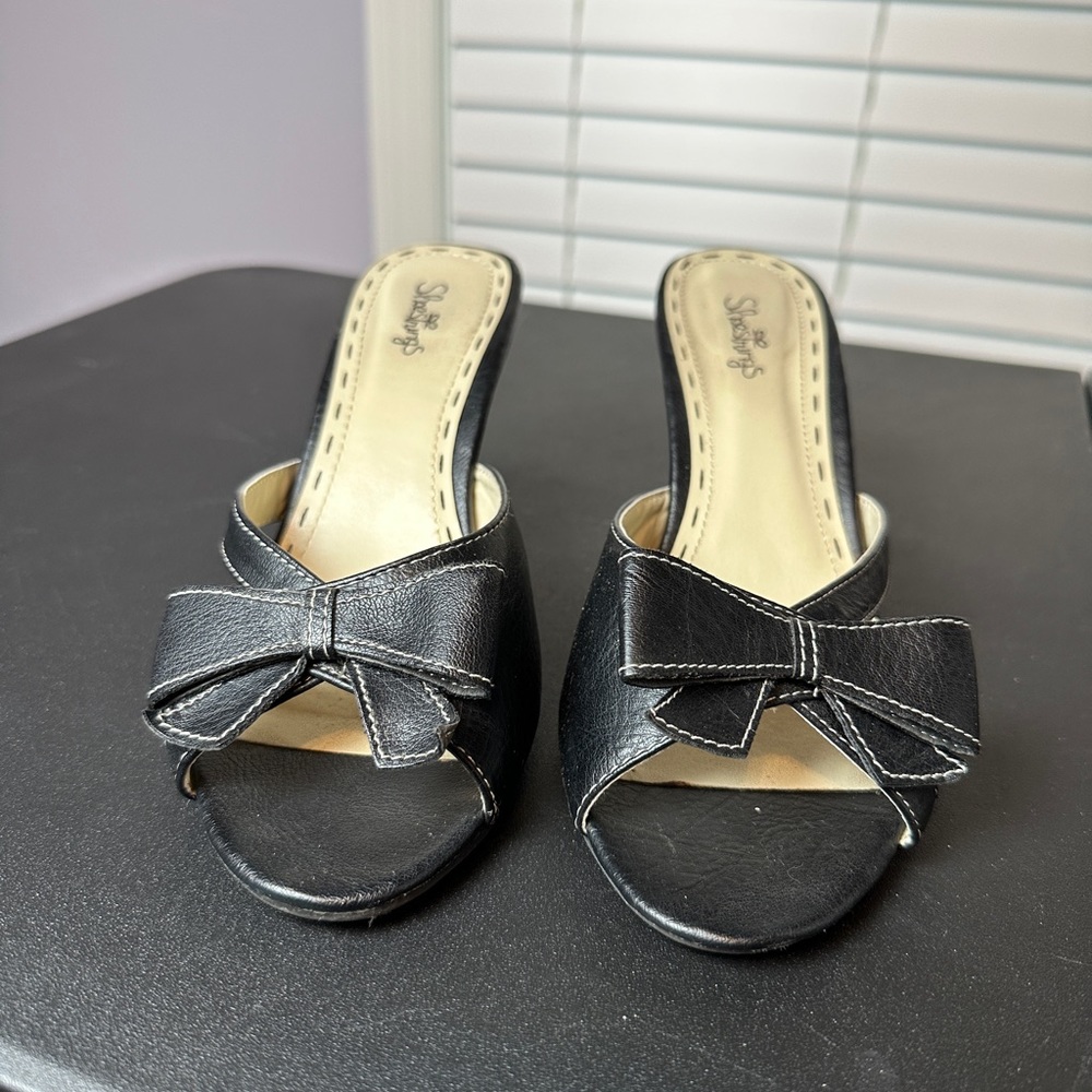 Ladies Black slides